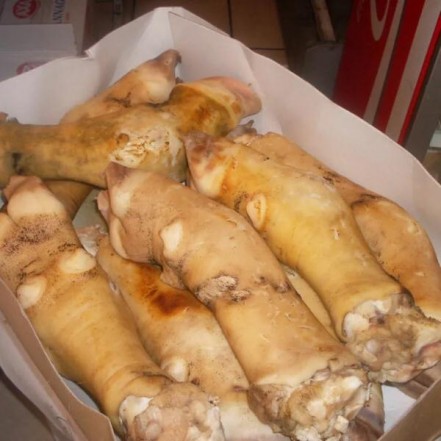 Ноги говяжьи целые с/м заказ от 1кг(опт 136/129 руб/кг)