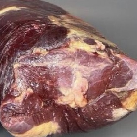 Лопатка говядины без кости СП с/м 1,5кг/уп(опт 643 руб/кг)