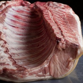 Свинина, средняя часть 13-18 кг.мясо охлаждённое 
