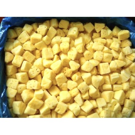 Ананас с/м кубики фасовка 1кг(опт 358/340 руб/кг)