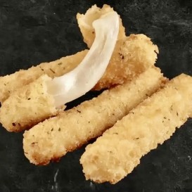 Сырные палочки в панировке ТМ Атлантис(опт 583 руб/кг)