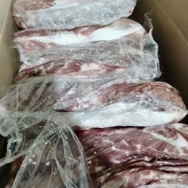 Шея свиная ПРЕМИУМ б/к с/м в/у 2кг СибАгро (опт 485/461руб/кг)Свинина мясо 